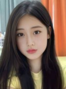 香港00后女孩子在深圳寻找爱情